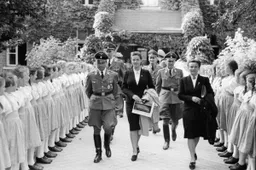 julia-op-ten-noort-boek-roel-van-duijn.original