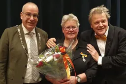 Astrid van Abel uit Bemmel. Lid in de Orde van Oranje-Nassau.Bemmelse Krant