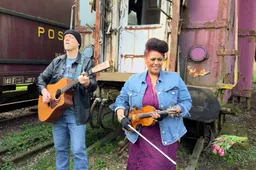 DEDE PRIEST & JOHNNY CLARK - PROMO PIC cropped