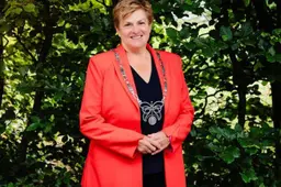 Nelly Kalfs.Burgemeester.Uit de raad… Gemeente Lingewaard