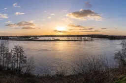20250517 neer maas 95 hdr pano lr ivn 1