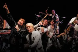 tttmola-band-68eccc347ddf9-TributeWorld