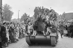 pxD9 Civil Affairs en t Militaire Gezag-foto-1