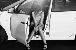 young-woman-1968365_1920-1