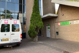 2. Kleding inleverpunt Caritas Uden (foto Patricia van Os  ©)