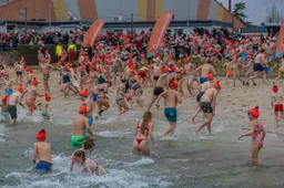 01-01-2026 Nieuwjaarsduik Hemelrijk Volkel-10