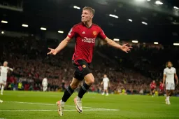 Rasmus Hojlund given two word message on Man Utd career by Alan Shearer