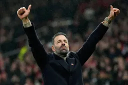 Van Nistelrooy says how Man Utd got it wrong with coaching change