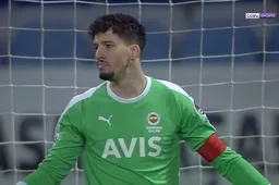 Sunderland star on the Man Utd radar as Bayindir 'pushes for an exit'