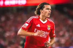 Latest on ex-Man Utd fullback's move to Real Madrid and how the Reds can benefit