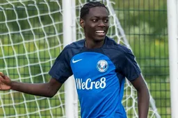 Manchester United beat Arsenal to sign two exciting young talents