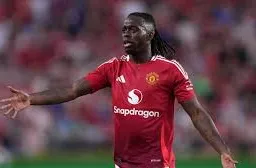 Wan-Bissaka shines at wing-back for West Ham following Man Utd departure