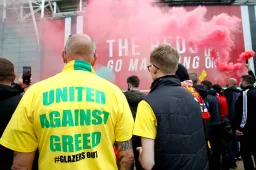 Man Utd give clear message to Glazers and Ratcliffe as thousands protest before Arsenal clash
