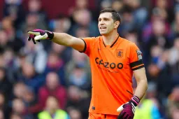 Man Utd and Barca go head-to-head to sign Villa's world-cup winning keeper