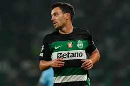 Man Utd already have 'intelligent' player lined up ready to replace Bruno Fernandes