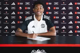 Man Utd sign highly-rated French striker to partner Cunha in attack