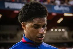 Rashford transfer: Striker's two options as Barca and Man Utd close doors