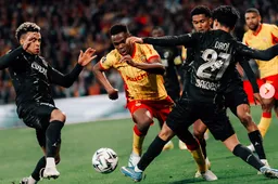 Sangare to Man Utd: 'You have to get him' says ex-coach on 'perfect' Casemiro replacement