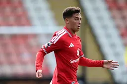 Shea Lacey hits a double and JJ Gabriel on target as Man Utd U21s crush Leicester 4-1