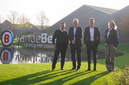 6. Jan van Burgsteden - Van de Beeten