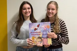Bente en Eleonora met prentenboek