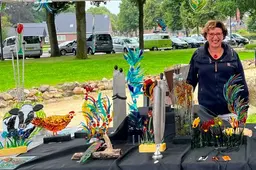 Vledder Kunstproeverij Annette Kiewiet liggende foto