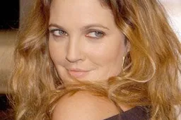 Drew Barrymore genoemd voor derde deel Twilight