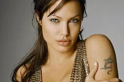 Angelina Jolies keuze voor Gravity nekt Wanted sequel