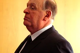 Eerste foto Anthony Hopkins als Alfred Hitchcock