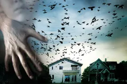 Win vrijkaarten Dark Skies