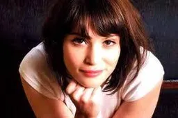 Gemma Arterton in Keys To The Street en misschien Alien prequel