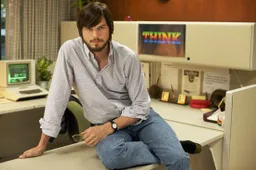 Eerste blik op Ashton Kutcher als Steve Jobs in jOBS