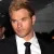 Kellan Lutz scheurt wapens van lichaam in nieuwe film