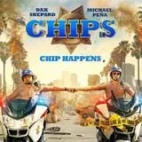 Win vrijkaarten voor CHiPs en een Gas Tank Mini Clock