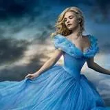 Win vrijkaarten voor Cinderella en een notitieboek