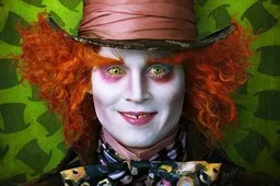 Eerste promofoto's van Alice in Wonderland