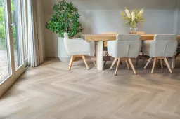 Floer-Walvisgraat-PVC-vloer-Orka-Onbehandeld-woonkamer-16