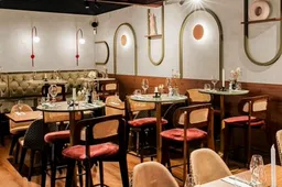 2025-09-24 Niels bistro en bar