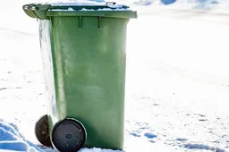 2026-01-08 gft container in sneeuw