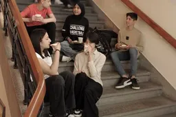 omslag-op-de-trap-Pontemcollegeie