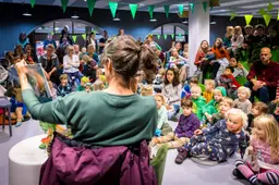 Voorleesfeest tijdens de Kinderboekenweek in Bibliotheek Mariënburg_foto Marcel Krijgsman