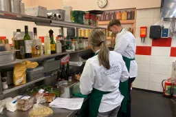 Horecastudenten GastvrijNU van Firda in volle voorbereiding