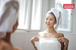_vrouw onder douche