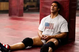 dwayne_johnson_smashing_machine