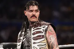 wwe_dominik_mysterio_1025_1