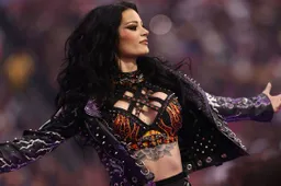 wwe_paige_saraya_180426