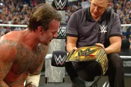 wwe_raw_060726_cm_punk_gewinnnt_wwe-Titel
