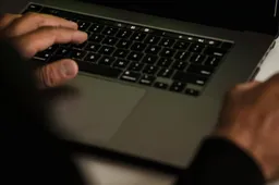 pexels-sora-shimazaki-5935788