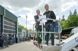 ondertekening overeenkomst ontwerpteam gemeentewerf 2
