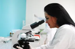 laboratorium fernandozhiminaicela Pixabay